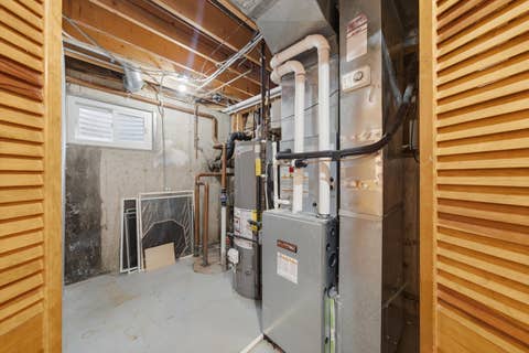 Tiny photo for 8600 Menard Avenue, Burbank, IL 60459 (MLS # 12732951)