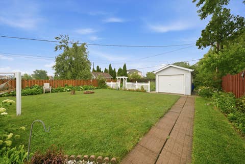 Tiny photo for 8600 Menard Avenue, Burbank, IL 60459 (MLS # 12732951)