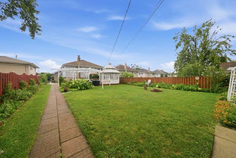 Tiny photo for 8600 Menard Avenue, Burbank, IL 60459 (MLS # 12732951)