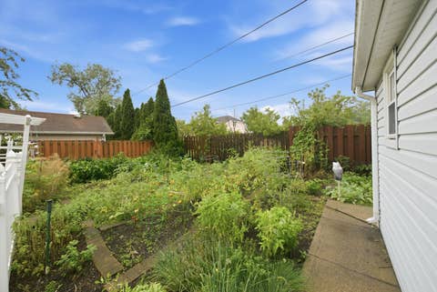 Tiny photo for 8600 Menard Avenue, Burbank, IL 60459 (MLS # 12732951)