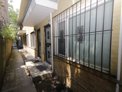Tiny photo for 7251 S Ridgeland Avenue #E, Chicago, IL 60649 (MLS # 12454373)