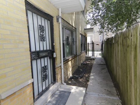 Tiny photo for 7251 S Ridgeland Avenue #E, Chicago, IL 60649 (MLS # 12454373)