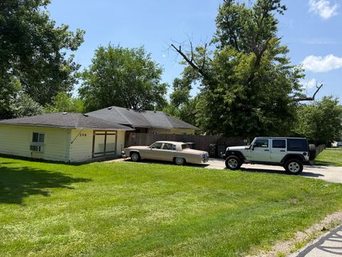 Photo of 206 N VALLEY VIEW Drive, Burr Ridge, IL 60521 (MLS # 12695731)