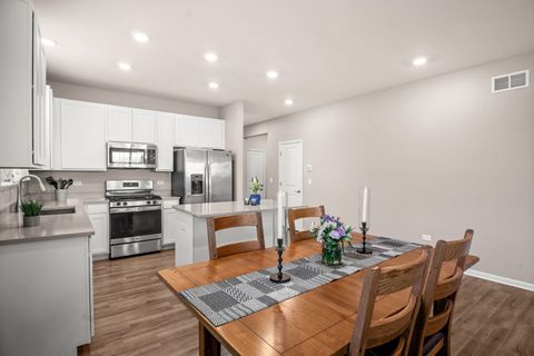Tiny photo for 9111 Marks Court, Huntley, IL 60142 (MLS # 12630037)