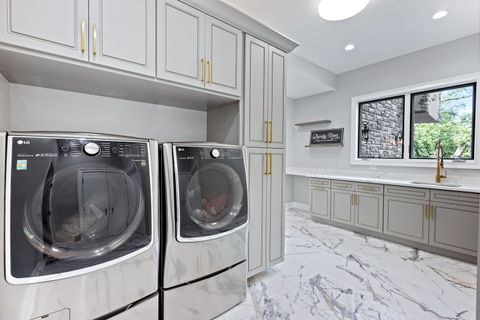 Tiny photo for 3 Saville Row Street, Barrington Hills, IL 60010 (MLS # 12500665)