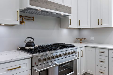 Tiny photo for 3 Saville Row Street, Barrington Hills, IL 60010 (MLS # 12500665)