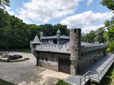 Tiny photo for 3 Saville Row Street, Barrington Hills, IL 60010 (MLS # 12500665)