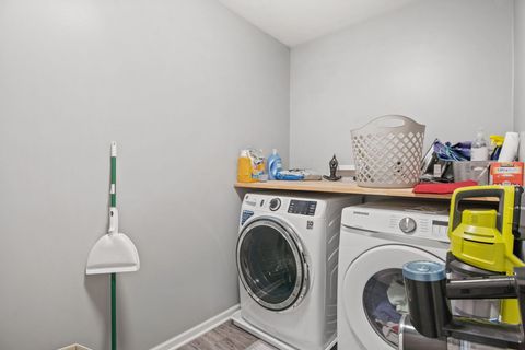 Tiny photo for 3764 St James Court, Elgin, IL 60124 (MLS # 12606058)