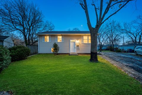 Tiny photo for 1764 ROSS CRES Cres, Sauk Village, IL 60411 (MLS # 12529364)