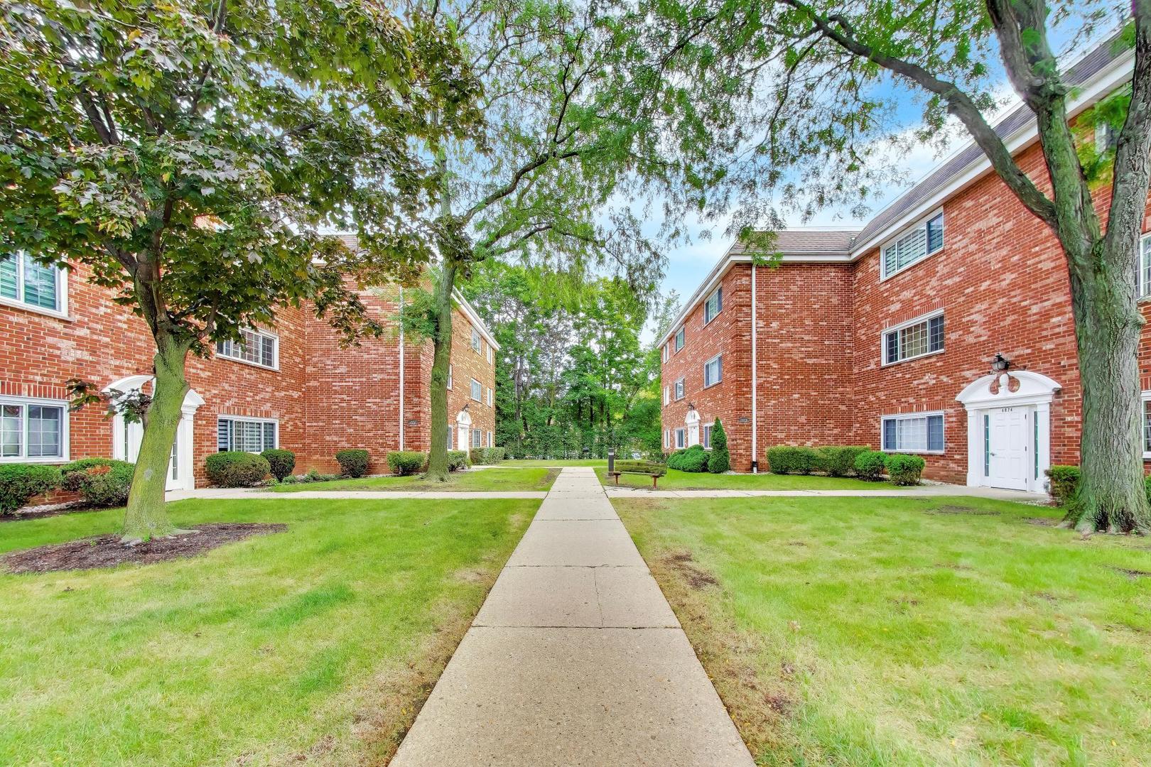 6876 W Touhy Avenue 3E