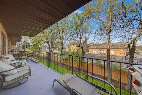 Tiny photo for 4050 Dundee Road #209, Northbrook, IL 60062 (MLS # 12619476)