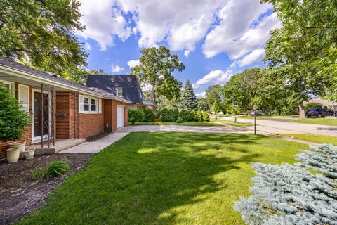 Tiny photo for 712 Spring Street, Roselle, IL 60172 (MLS # 12678537)