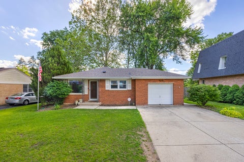 Photo of 712 Spring Street, Roselle, IL 60172 (MLS # 12678537)
