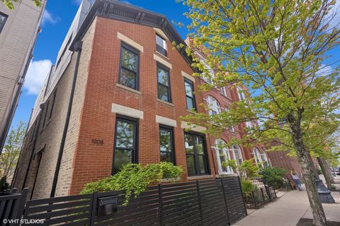 1908 N HALSTED Street Chicago IL 60614