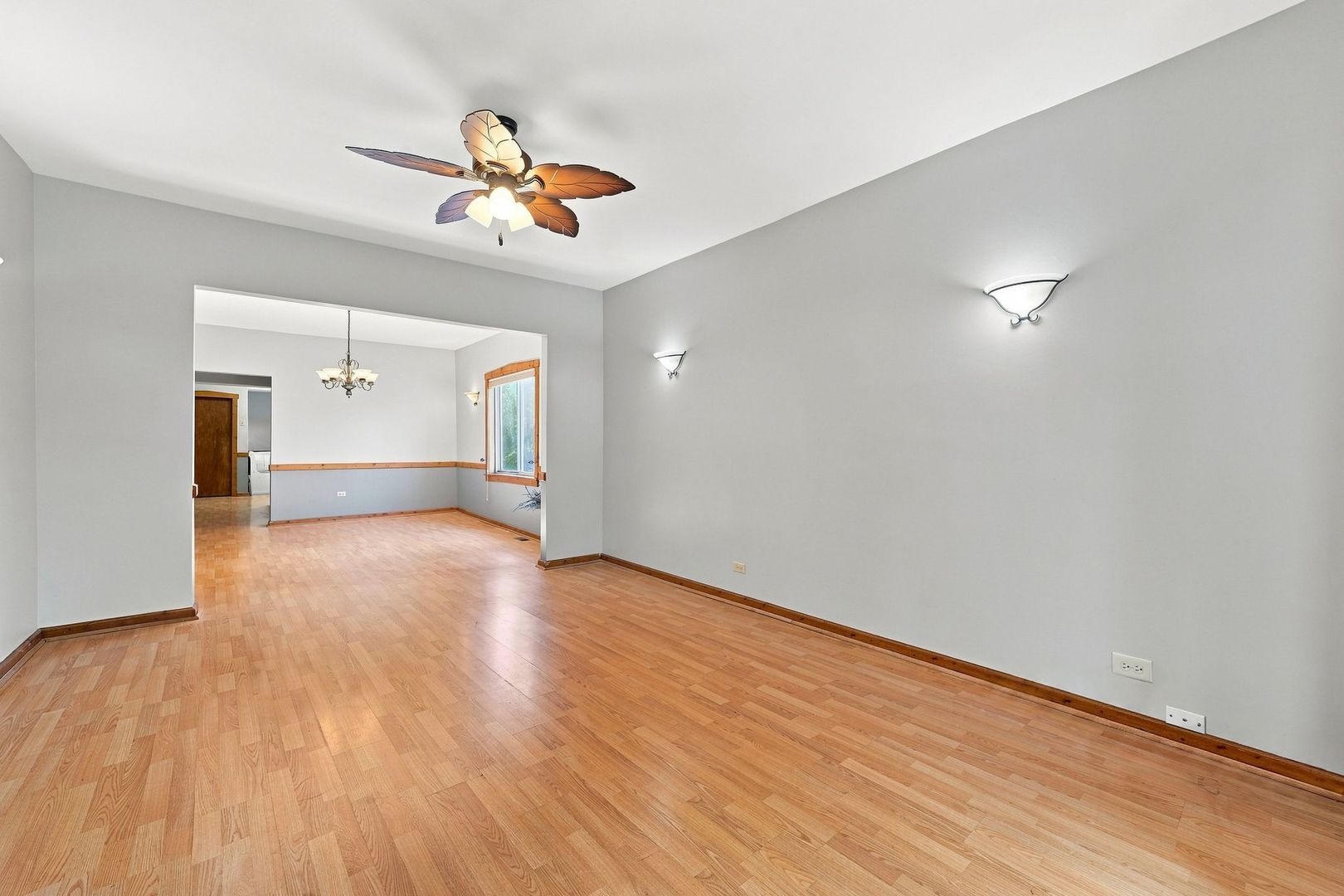 2325 W 41st Street