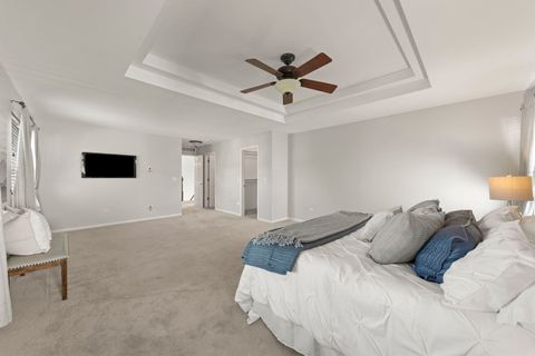 Tiny photo for 812 Metropolitan Avenue, Bolingbrook, IL 60490 (MLS # 12469920)