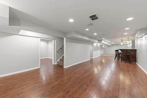 Tiny photo for 812 Metropolitan Avenue, Bolingbrook, IL 60490 (MLS # 12469920)