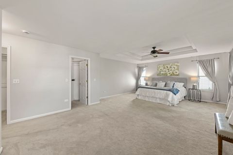 Tiny photo for 812 Metropolitan Avenue, Bolingbrook, IL 60490 (MLS # 12469920)