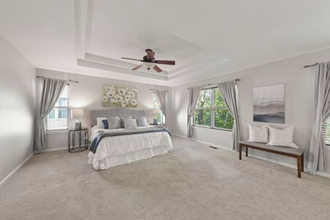 Tiny photo for 812 Metropolitan Avenue, Bolingbrook, IL 60490 (MLS # 12469920)