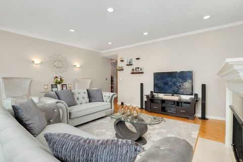 Tiny photo for 4714 S Evans Avenue #3N, Chicago, IL 60615 (MLS # 12558119)