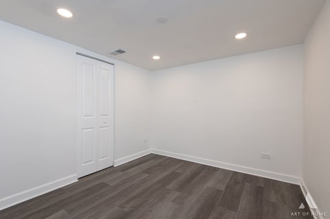 Tiny photo for 8834 S Oglesby Avenue, Chicago, IL 60617 (MLS # 12739027)