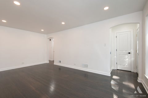 Tiny photo for 8834 S Oglesby Avenue, Chicago, IL 60617 (MLS # 12739027)