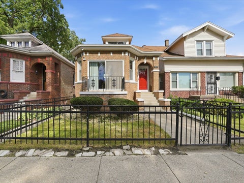 Photo of 10203 S Sangamon Street, Chicago, IL 60643 (MLS # 12656643)