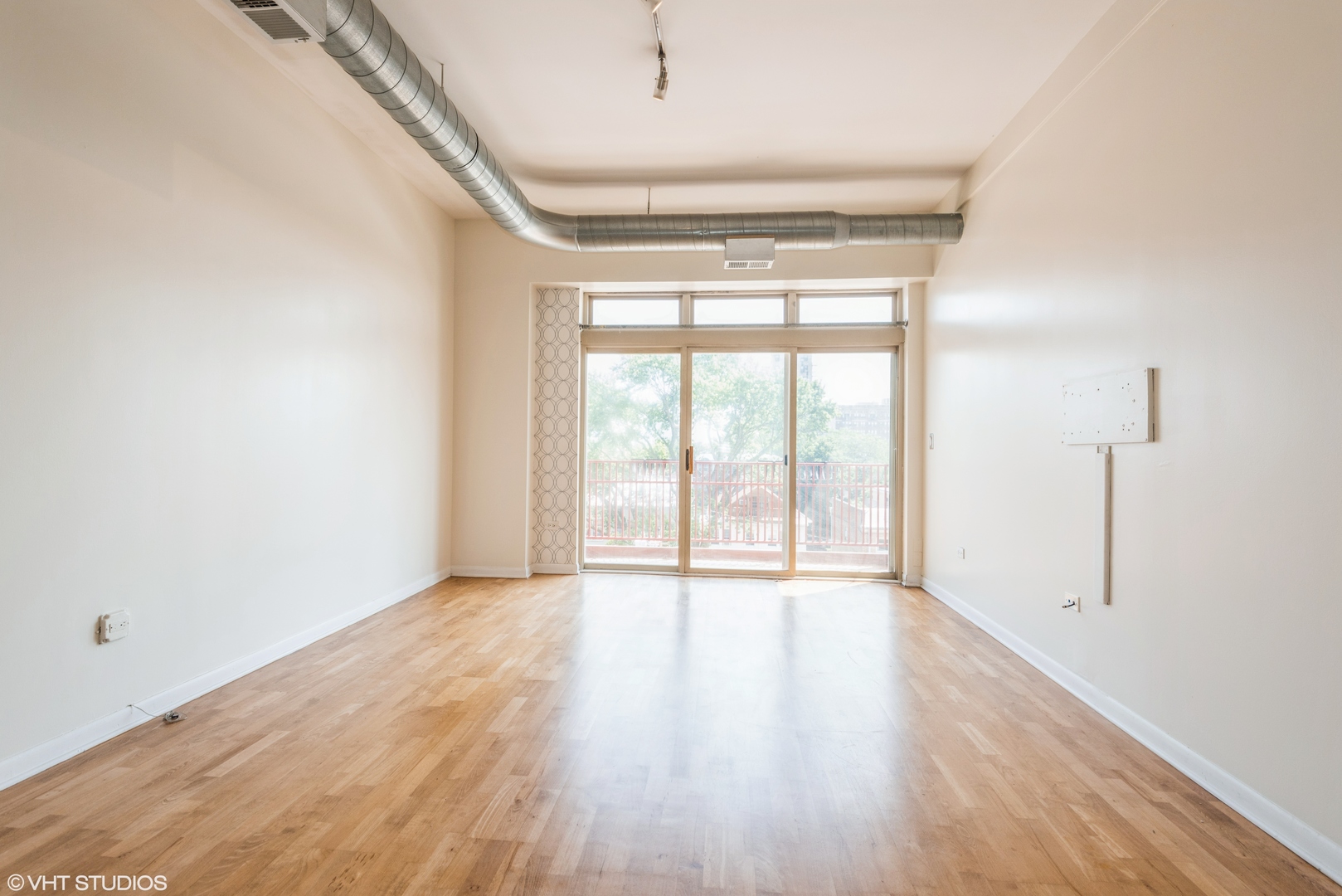 1225 W Morse Avenue 406