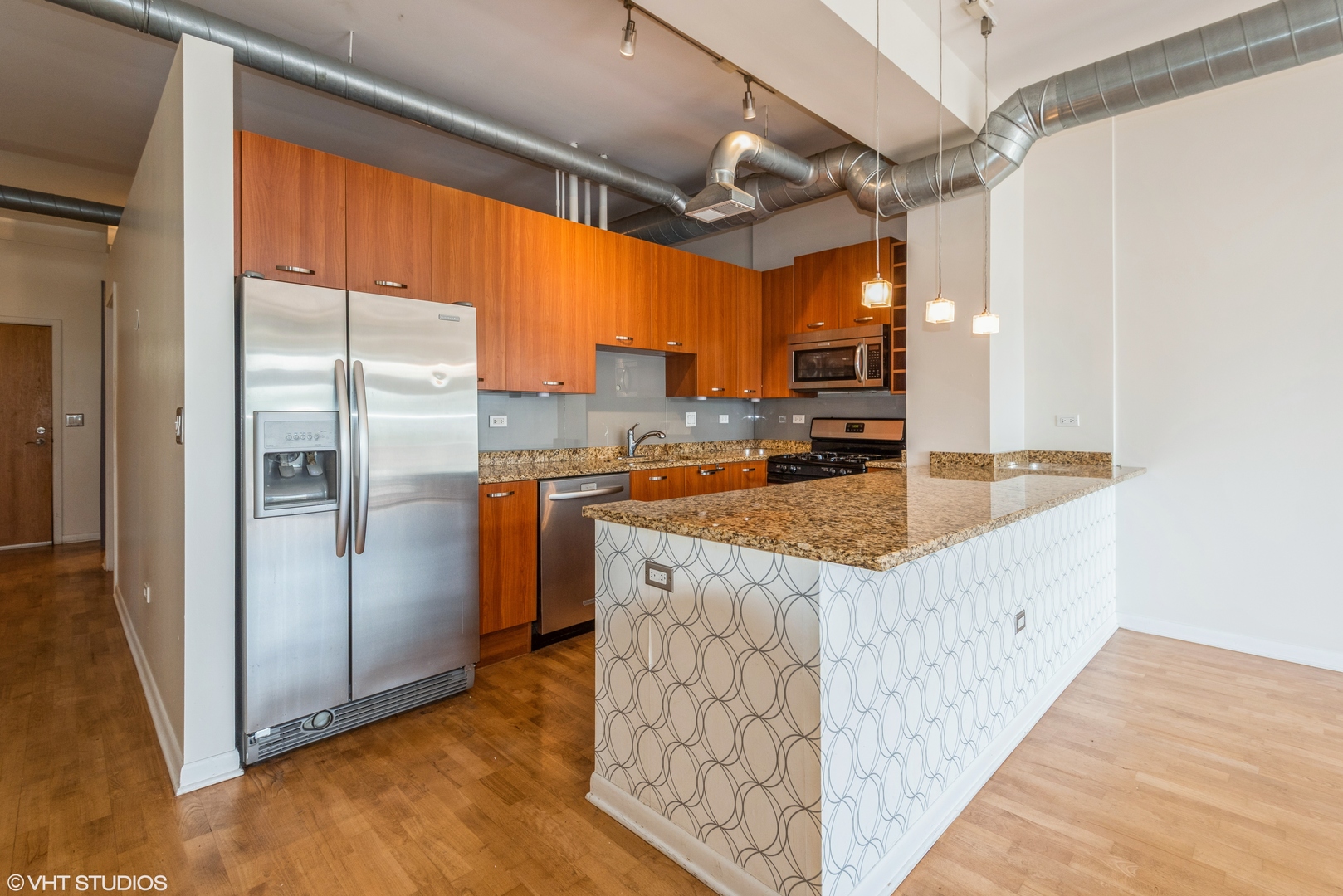 1225 W Morse Avenue 406