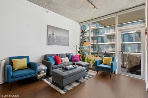 Tiny photo for 1345 S Wabash Avenue #408, Chicago, IL 60605 (MLS # 12571462)