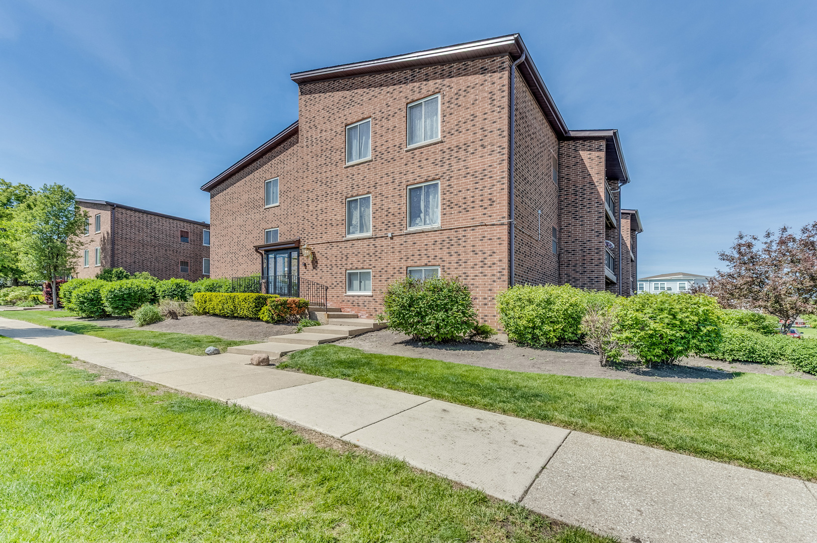 900 Perrie Drive 304