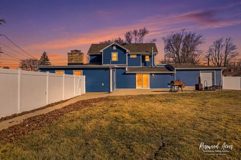 Tiny photo for 494 W Guertin Street, St. Anne, IL 60964 (MLS # 12578970)