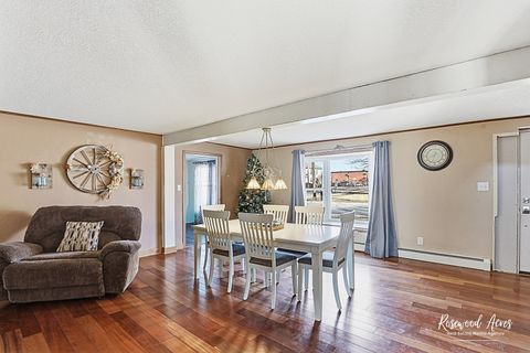 Tiny photo for 494 W Guertin Street, St. Anne, IL 60964 (MLS # 12578970)