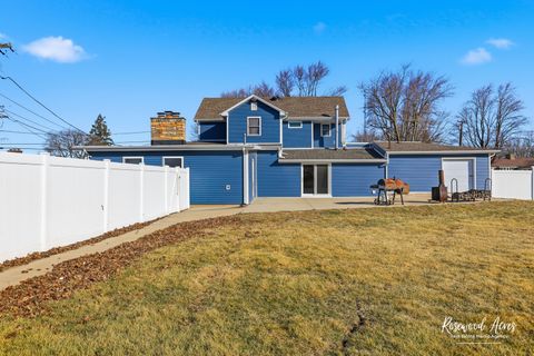 Tiny photo for 494 W Guertin Street, St. Anne, IL 60964 (MLS # 12578970)