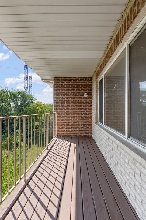Tiny photo for 881 N Swift Road #306, Addison, IL 60101 (MLS # 12727884)