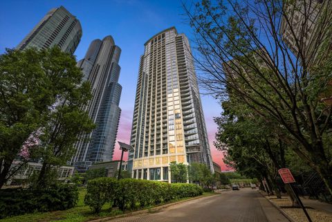 1235 S PRAIRIE Avenue 2406 Chicago IL 60605