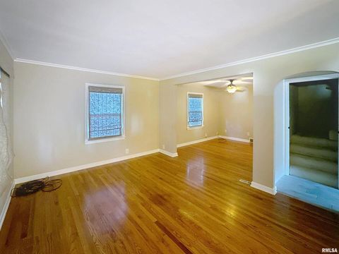 Tiny photo for 2130 10TH Street, East Moline, IL 61244 (MLS # QC4269036)