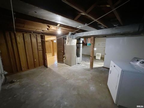 Tiny photo for 2130 10TH Street, East Moline, IL 61244 (MLS # QC4269036)