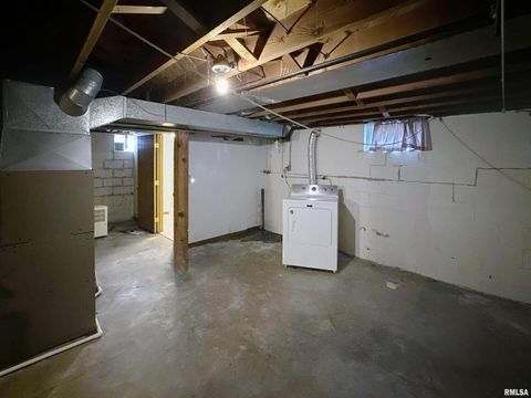 Tiny photo for 2130 10TH Street, East Moline, IL 61244 (MLS # QC4269036)