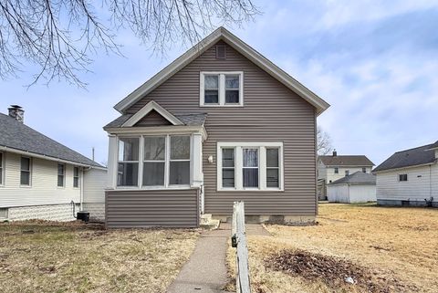 Photo of 1125 37th Street, Rock Island, IL 61201 (MLS # 12606566)
