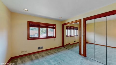 Tiny photo for 270 W Fremont Avenue, Elmhurst, IL 60126 (MLS # 12575317)