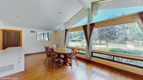 Tiny photo for 270 W Fremont Avenue, Elmhurst, IL 60126 (MLS # 12575317)