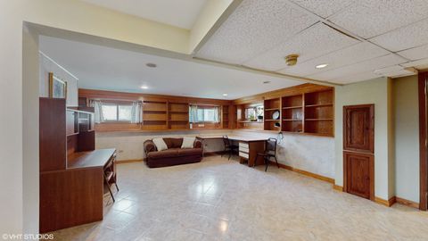 Tiny photo for 270 W Fremont Avenue, Elmhurst, IL 60126 (MLS # 12575317)