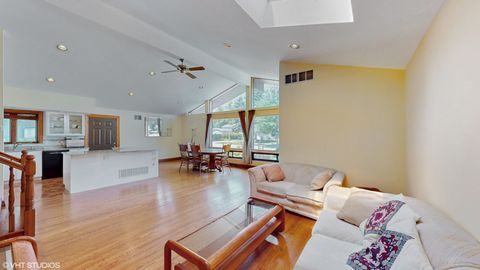 Tiny photo for 270 W Fremont Avenue, Elmhurst, IL 60126 (MLS # 12575317)