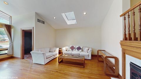 Tiny photo for 270 W Fremont Avenue, Elmhurst, IL 60126 (MLS # 12575317)