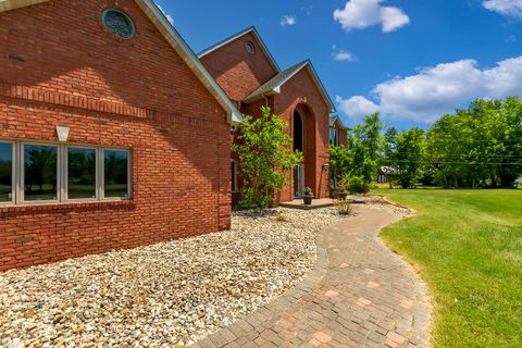 Tiny photo for 12863 Bowling Alley Road, Benton, IL 62812 (MLS # 12662614)