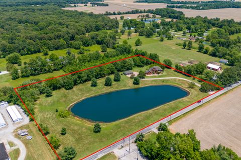 Tiny photo for 12863 Bowling Alley Road, Benton, IL 62812 (MLS # 12662614)