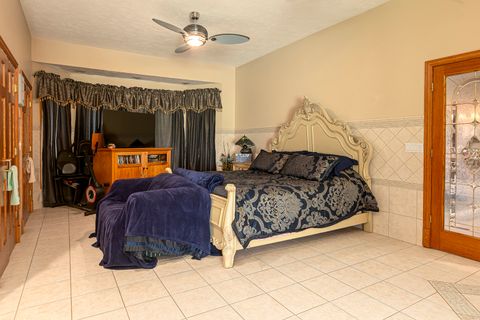 Tiny photo for 12863 Bowling Alley Road, Benton, IL 62812 (MLS # 12662614)
