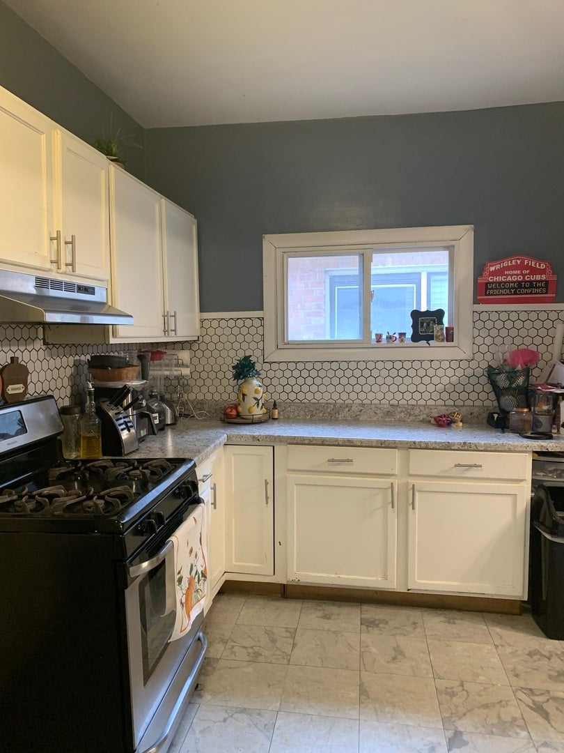 3425 W 63rd Place