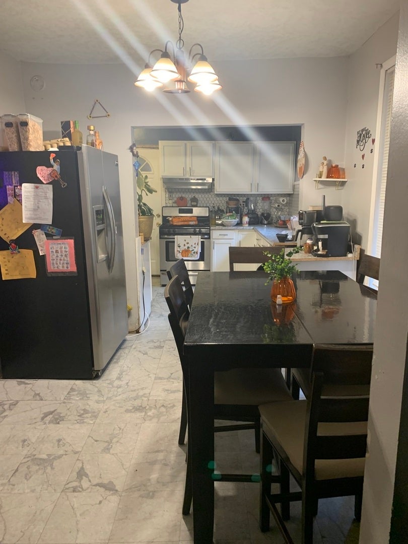 3425 W 63rd Place